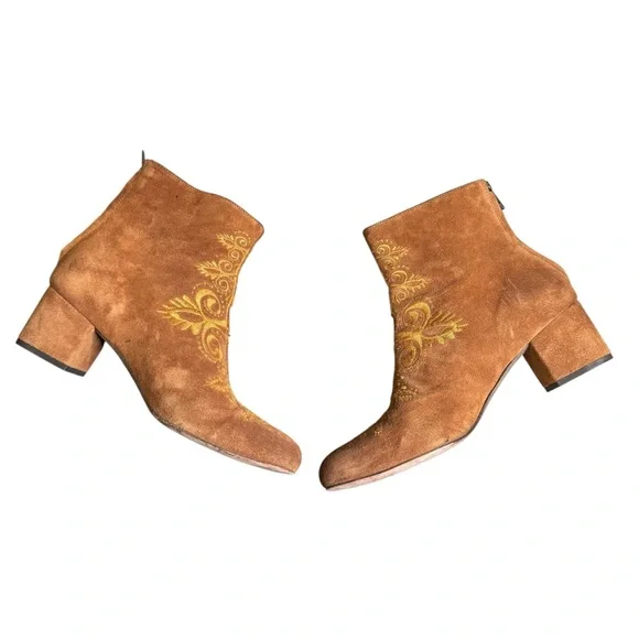 FREE PEOPLE rare Chelsea 38 US 7.5 Suede Chestnut Embroidered Ankle Zip Boots S5 - Picture 3 of 12